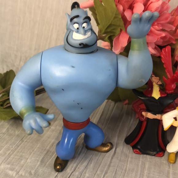 DISNEYs ALADDIN plastic action figures-Genie Abu Jasmine thieves Genie on carpet - Picture 5 of 11
